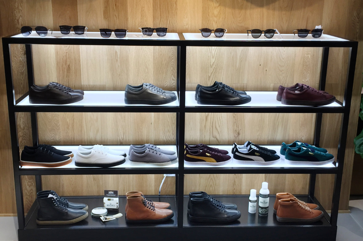 custom metal retail fixtures design