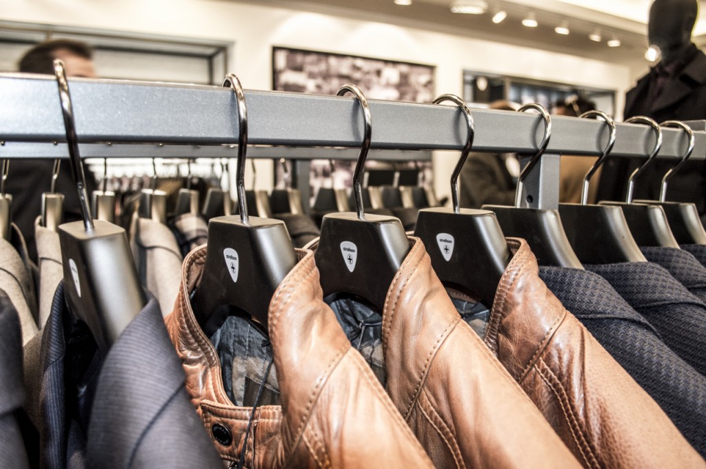 Clothing store fixture
