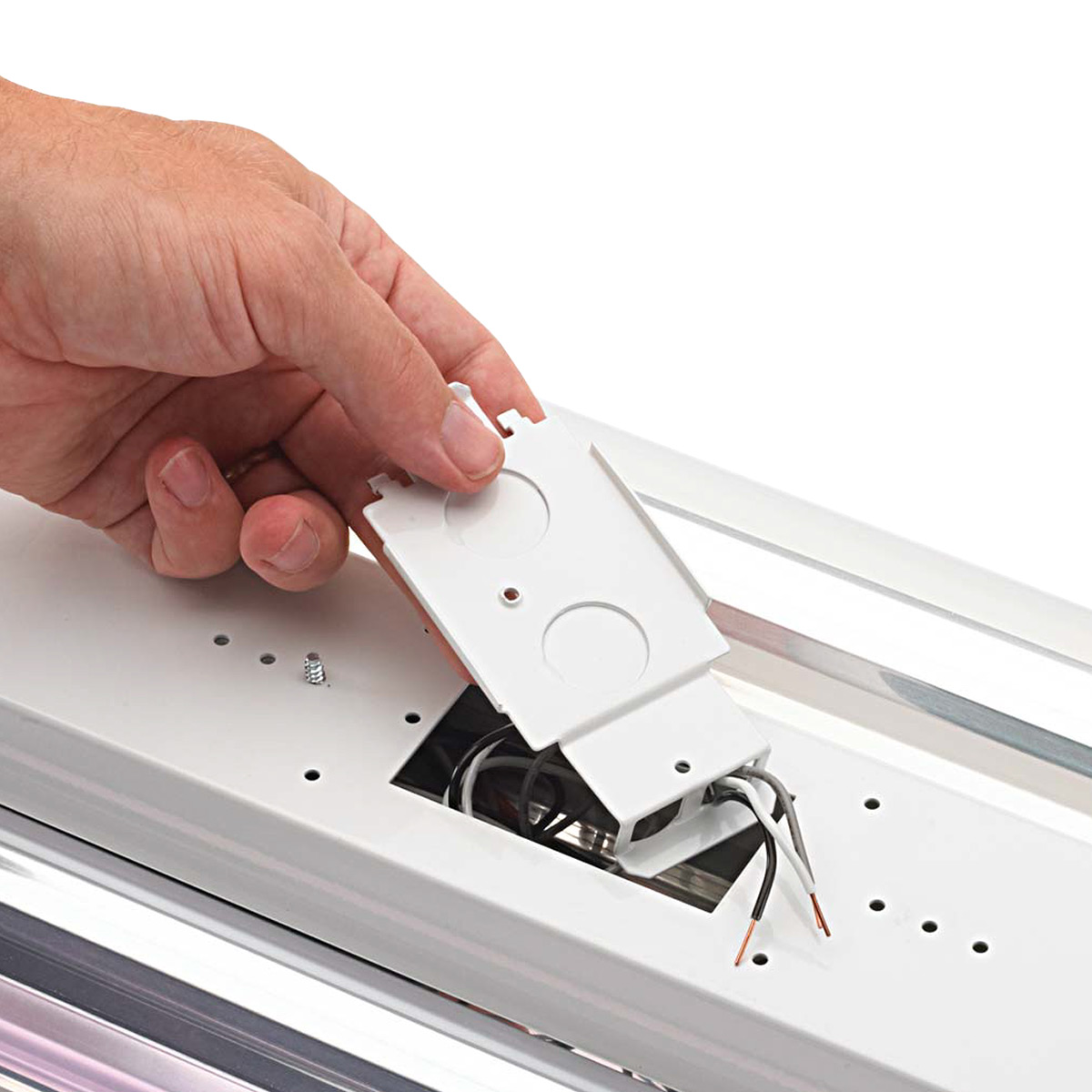 Industrial Linear High Bay - Image 7